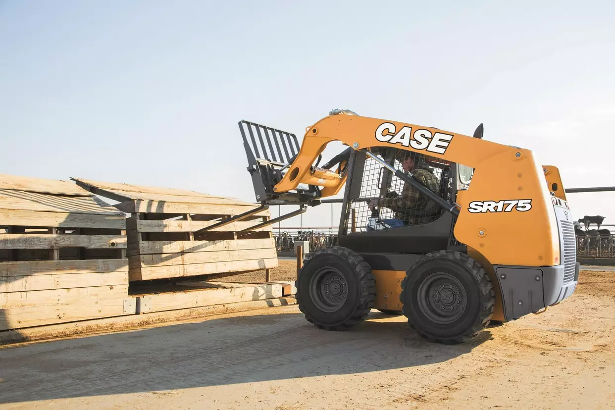 Locação de pá carregadeira Salto Aluguel de equipamentos para obra Salto Locação de pá carregadeira Salto
